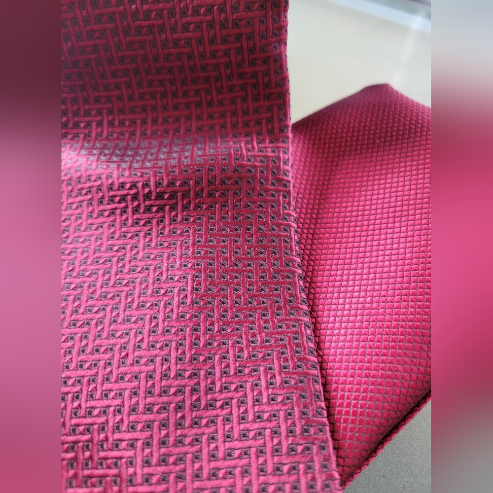 TIES & POCKET SQUARE SET 100% SILK